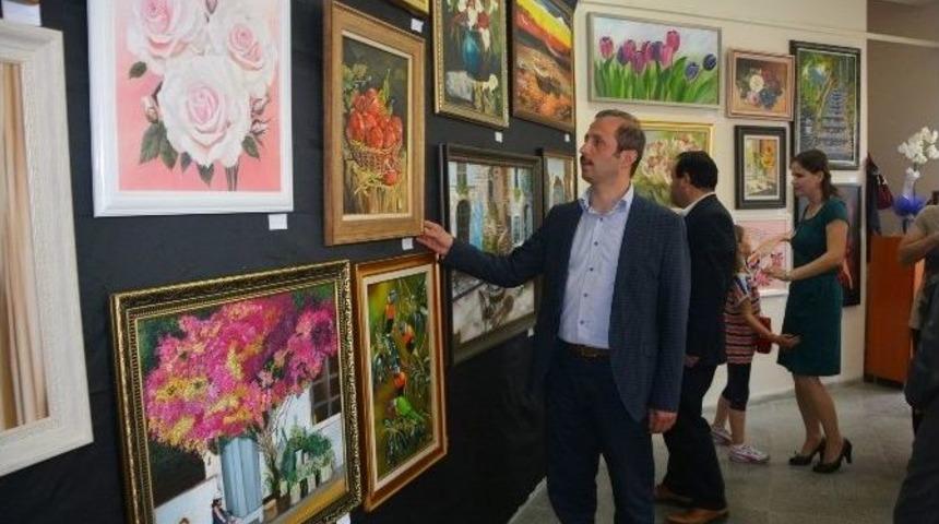 İzmek Meslek Sahibi Yapıyor