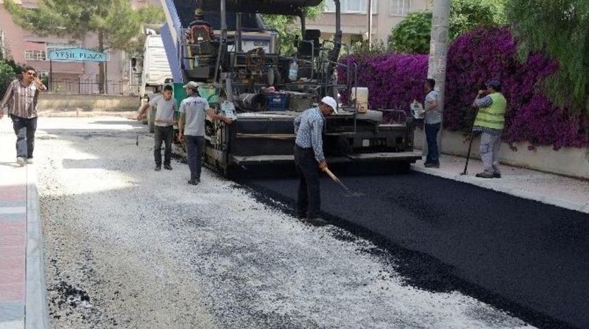 Yenişehir Mahallelerinde Yol Ve Kaldırım &Ccedil;alışmaları S&uuml;r&uuml;yor
