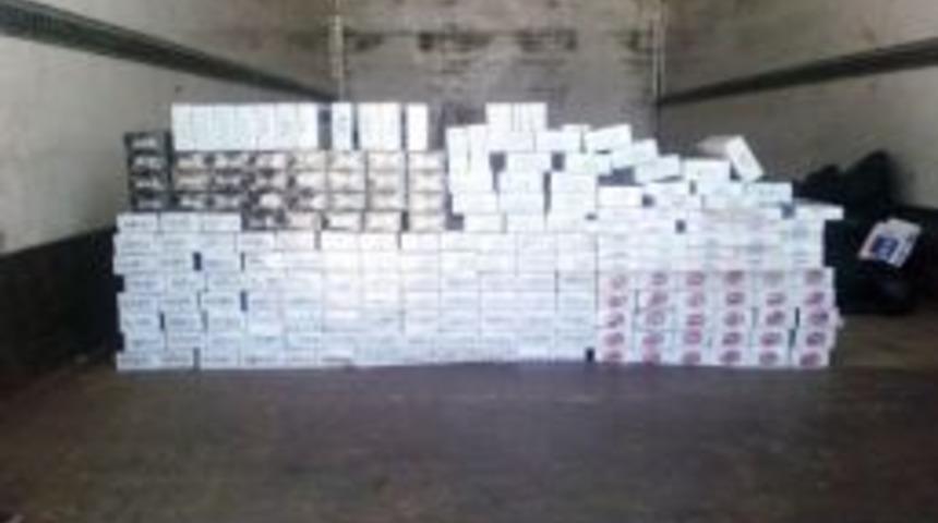 Kargo Kamyonuyla Ka&ccedil;ak Sigara Sevkiyatı