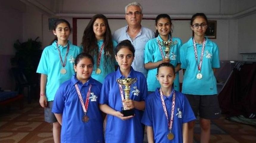 Bayraklı Belediyesi Masa Tenisi Takımından B&uuml;y&uuml;k Başarı