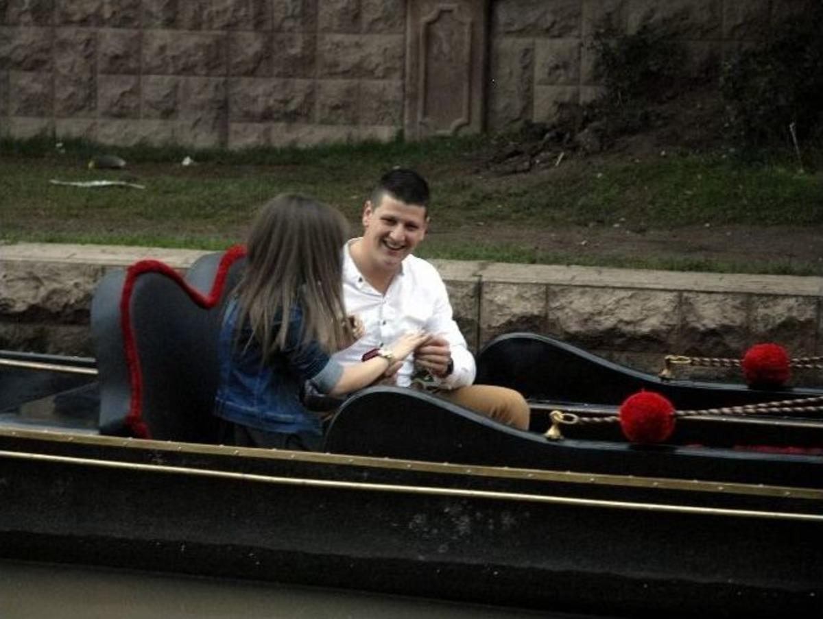 (&ouml;zel Haber) Porsuk &Uuml;zerinde Sıradışı Evlenme Teklifi