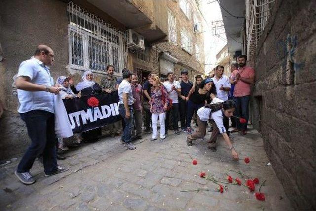 Diyarbakır'da Öldürülen Gazeteciler Anıldı