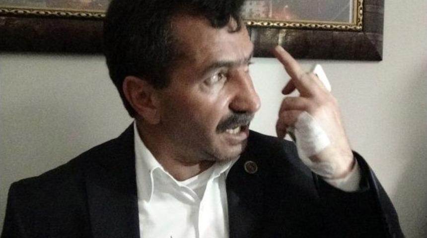 Kars&rsquo;ta Ak Parti&rsquo;li Belediye Başkanına Saldırı