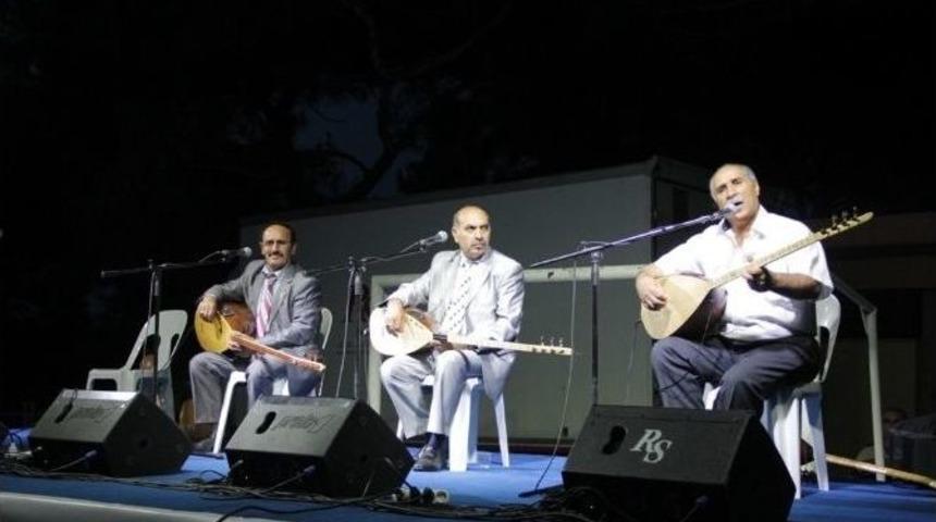 İzmir&rsquo;de Aşıkların Keyifli Atışması