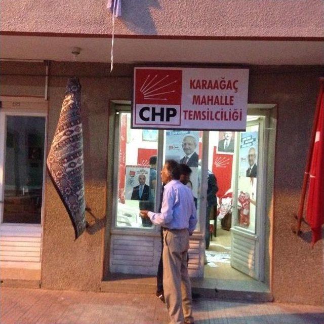 Balıkesir&rsquo;de Chp Temsilciliğine Saldırı 1