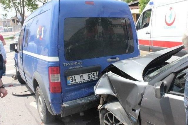 Kocaeli’de Zincirleme Kaza: 5 Yaralı