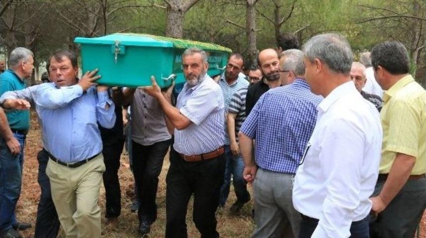 Başkan Yaralı Halitpaşa&rsquo;da Cenaze T&ouml;renine Katıldı