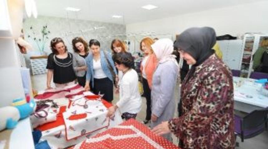Kadın Girişimcilerden Engelli Eğitim Merkezi&rsquo;ne Ziyaret