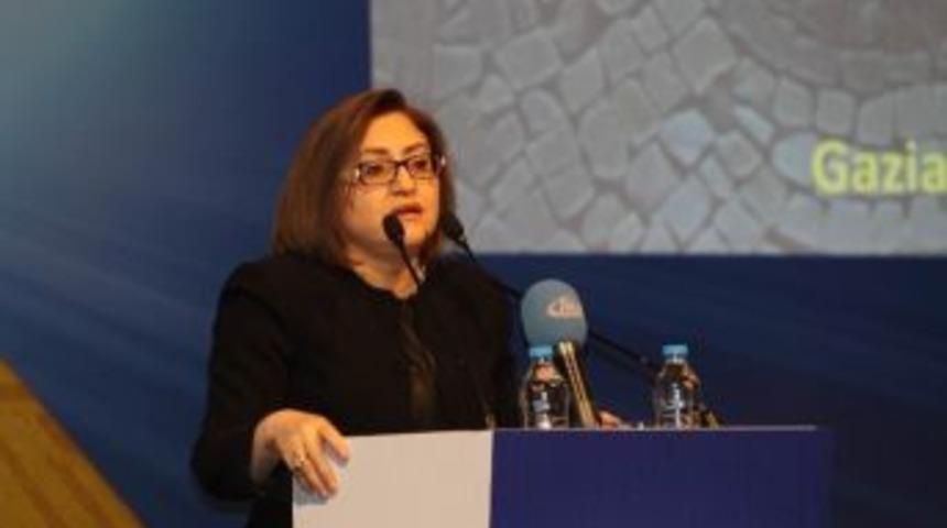 Fatma Şahin 2012&rsquo;deki Ter&ouml;r Saldırısını Kınadı