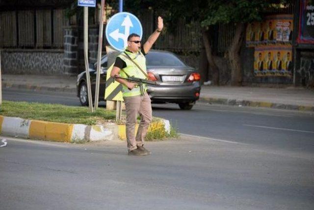 Diyarbakır da Silahlı Saldırı: 3 &Ouml;l&uuml; (3) 1