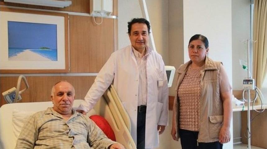 Beş Santimlik Kesiden Kalp Kapak&ccedil;ığı Değişti