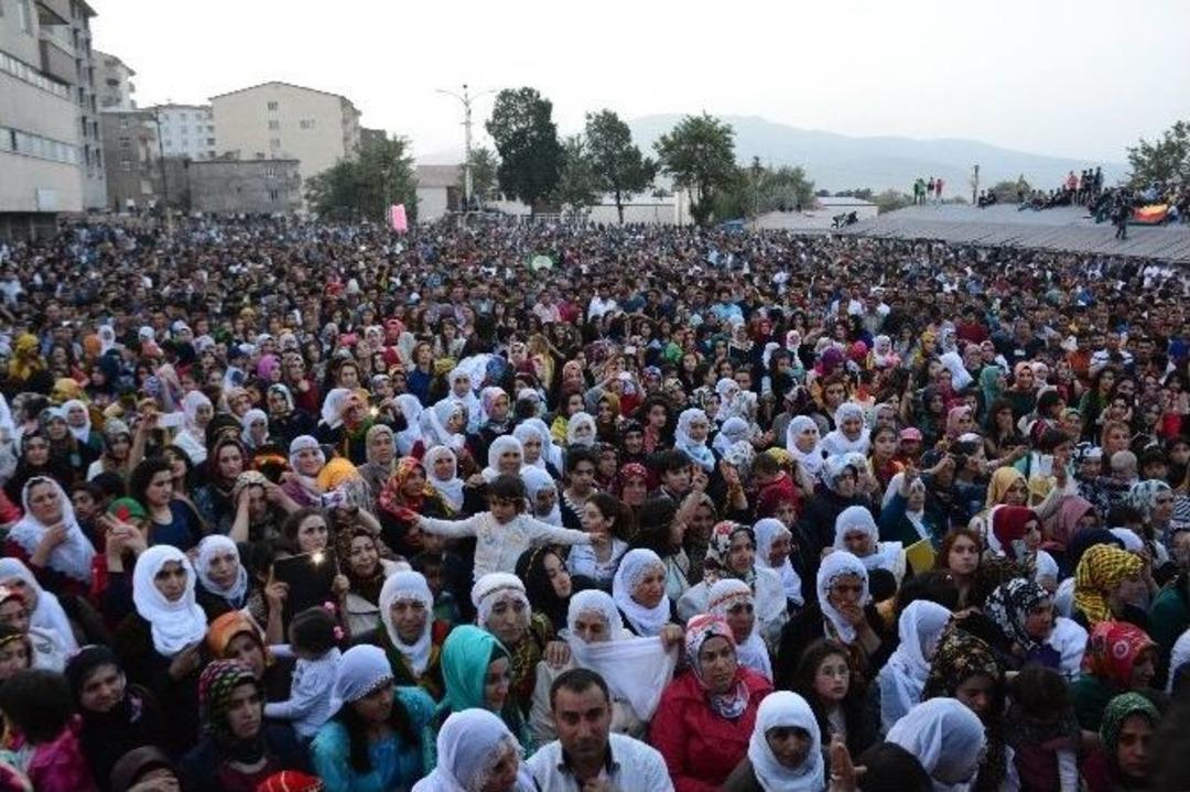 Hdp&rsquo;den Se&ccedil;im Kutlaması