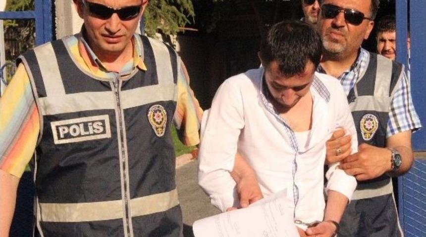 Amcasını Vuran Kişiyi Adliye &Ccedil;ıkışında Vurdu