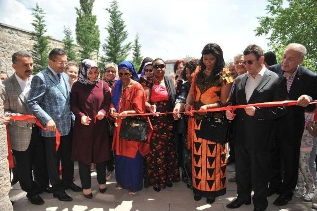 Altındağlı Kadınlardan Yılın En G&uuml;zel Sergisi