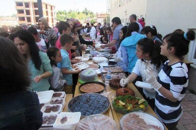 Kavak’ta Kermes Ve Yıl Sonu Şenliği