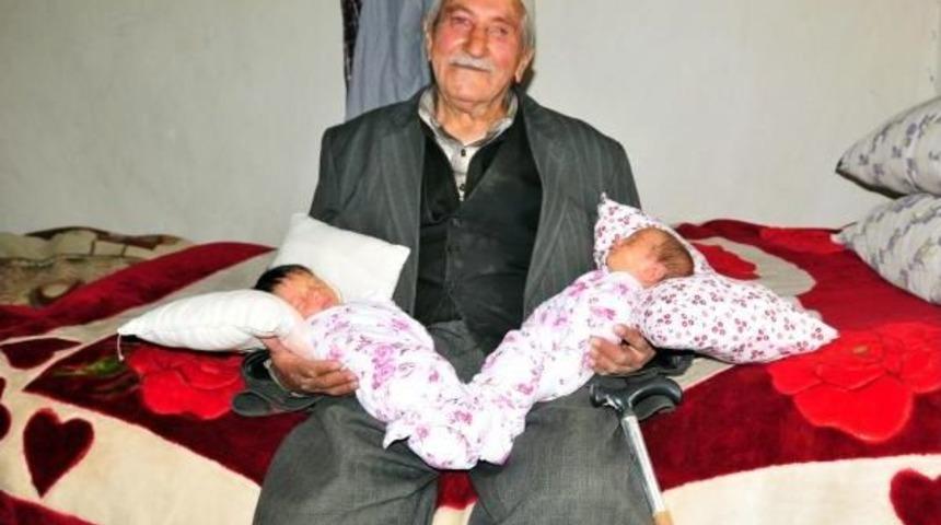İkizleri Olan 85'lik Dedeye Kaymakamlık Sahip &Ccedil;ıktı