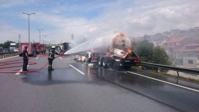 Tem’de Lpg Yüklü Tanker Alev Aldı