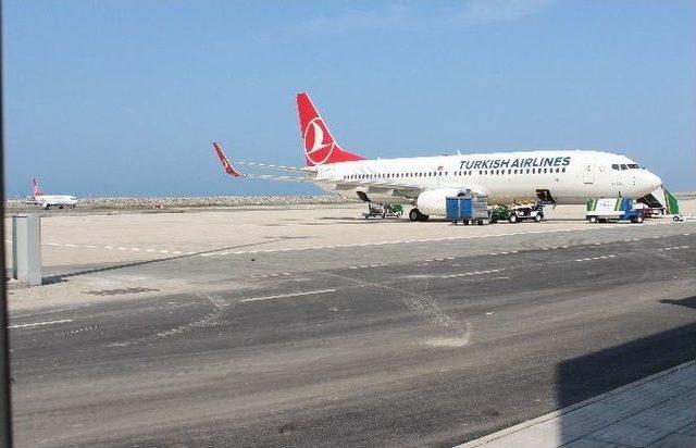 Havaalanı A&ccedil;ıldı, Oteller Doldu 2