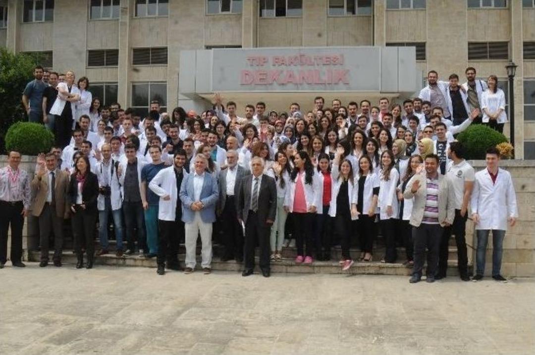 İnt&ouml;rnl&uuml;ğe Elveda, Hekimliğe Merhaba