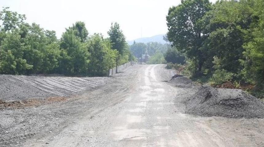 &Uuml;nl&uuml;ce Mahallesinde Yollar Genişliyor