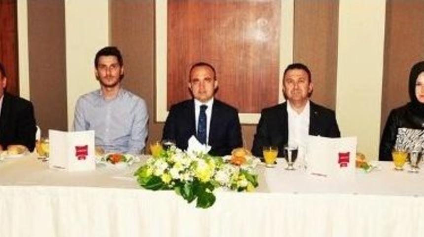 Ak Parti Milletvekili Turan&rsquo;dan Teşekk&uuml;r Yemeği