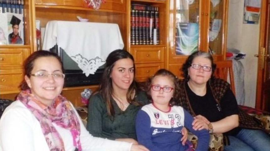 &Ouml;ğretmenlerinden &Ccedil;ağlanur&rsquo;a Ge&ccedil;miş Olsun Ziyareti