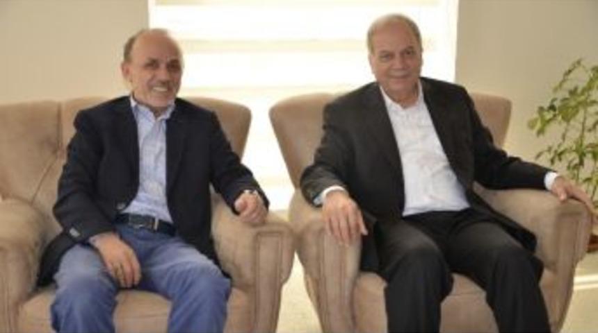 Erenler Belediyesine Se&ccedil;im Sonrası İlk Ziyaret İsen&rsquo;den