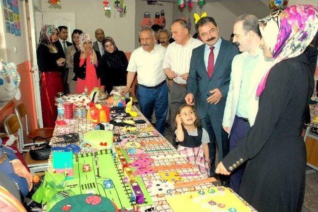 Tuşba Hem Kursiyerleri Yılsonu Sergisi Düzenledi.