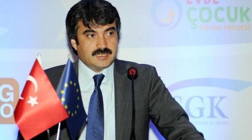 &Uuml;&ccedil; Ilde &Ccedil;alışan Annelere Ayda 300 Euro