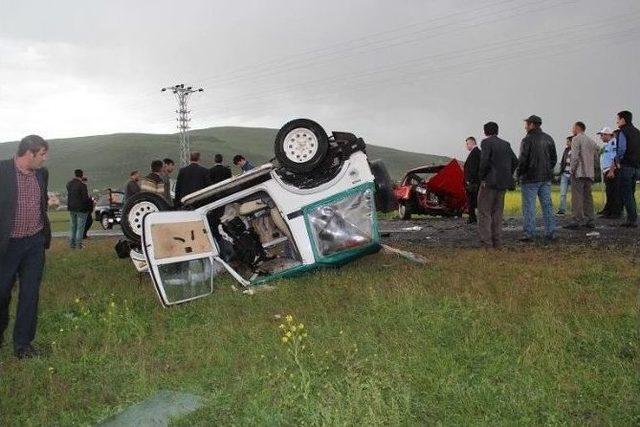 Çıldır’da Trafik Kazası: 6 Yaralı