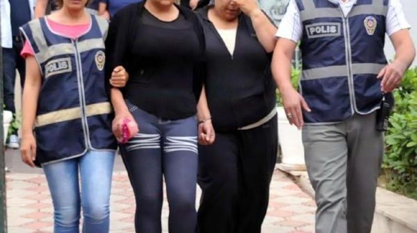 7 Kolombiyalı, Para Dolu &Ccedil;anta Yerine Boşunu &Ccedil;aldı