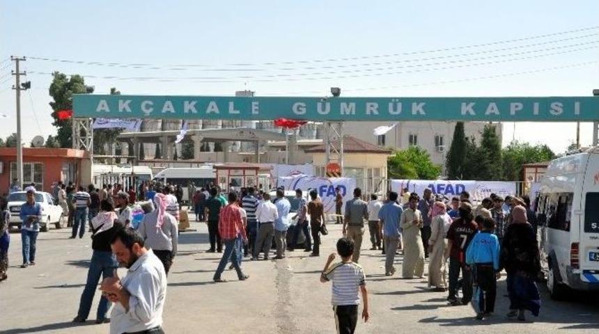 Sınırdan 10 Bin Suriyeli Ge&ccedil;iş Yaptı