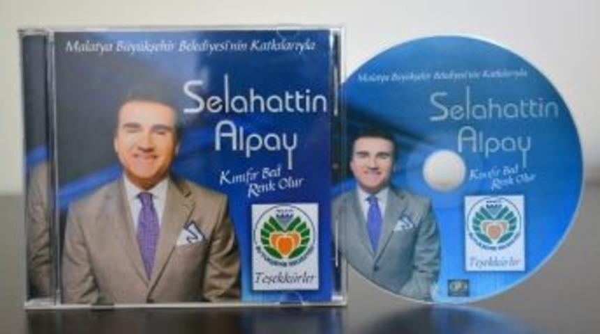 B&uuml;y&uuml;kşehir Belediyesi Tarafından Selahattin Alpay&rsquo;ın Alb&uuml;m&uuml; Yayınlandı
