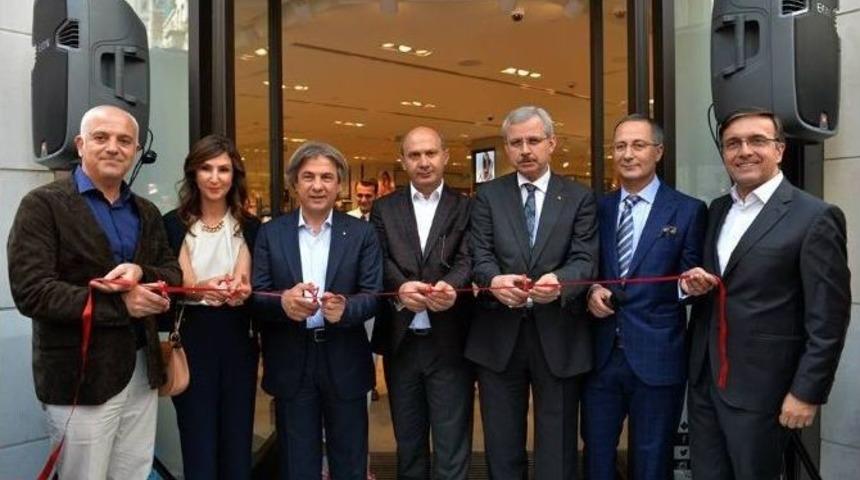 Başkan Demircan: &ldquo;beyoğlu&rsquo;nda 10 Yılda 6 Bin Binada Restorasyon &Ccedil;alışması Yapıldı&rdquo;