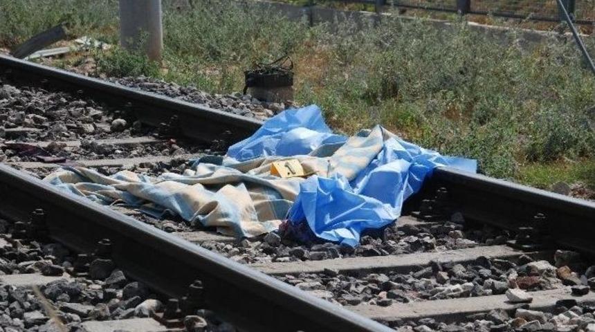 Tarsus&rsquo;ta Tren Kazası: 1 &Ouml;l&uuml;