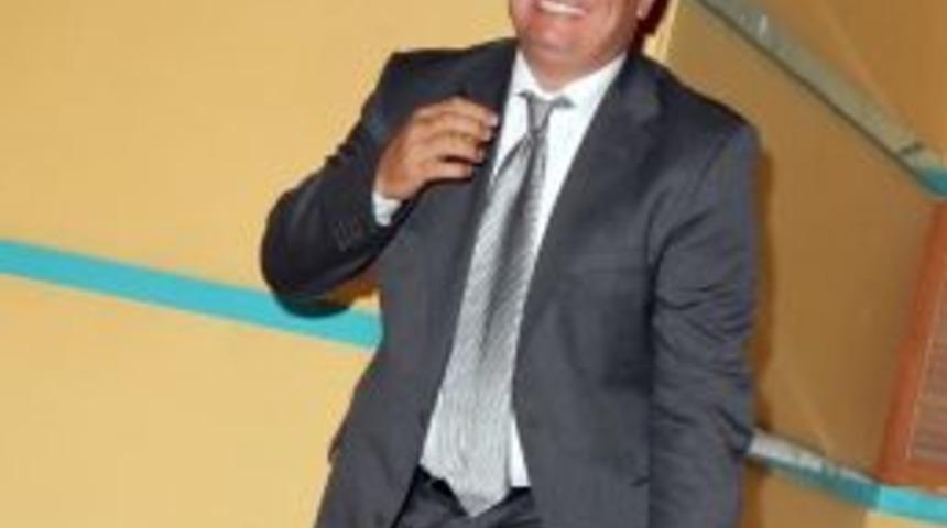 Denizlisporlu Y&ouml;netici &Ccedil;elikkol, Kul&uuml;be 1,4 Milyon Tl Verdiğini S&ouml;yledi