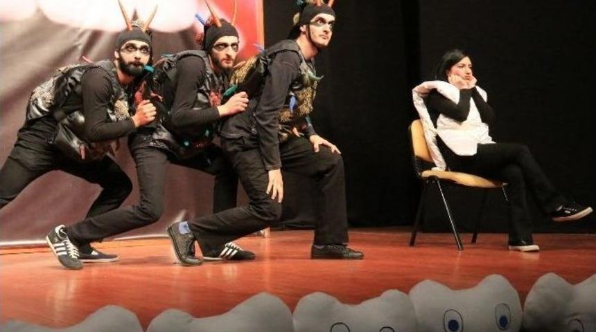 &rsquo;beyaz Dişler &Uuml;lkesi&rsquo; Beğeni Topladı