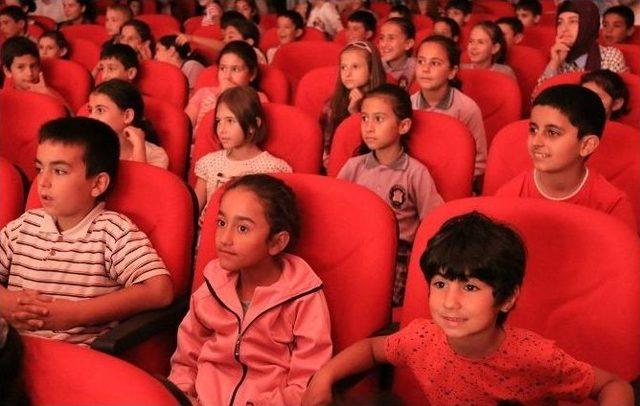 &rsquo;beyaz Dişler &Uuml;lkesi&rsquo; Beğeni Topladı 1