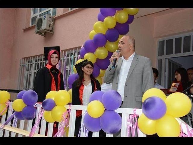 Piri Reis Lisesi’nde Mezuniyet Töreni Yapıldı