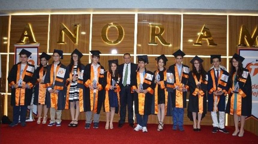 Tekden&rsquo;de Mezuniyet Coşkusu