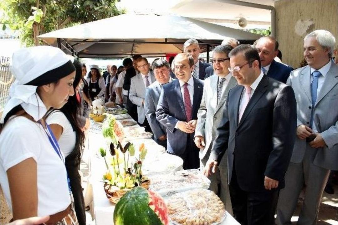 &Ccedil;i&ccedil;ekleri Soldurmayalım Projesi&rsquo;nin Sertifikaları Verildi