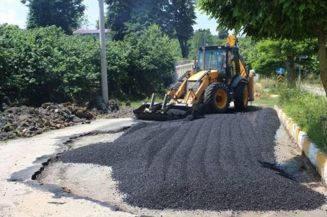 Ceneviz Kalesi Yolu Asfaltlanıyor