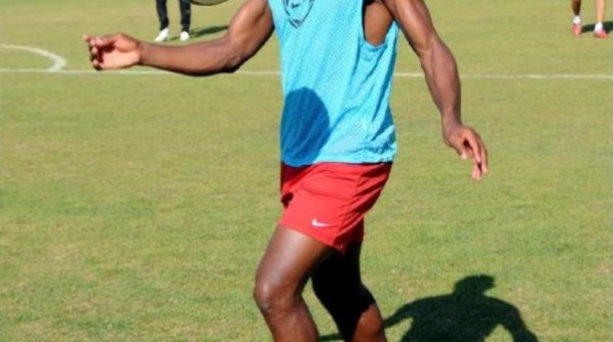 Antalyaspor'un Tunuslu Eski Futbolcusu Anjiyo Olacak