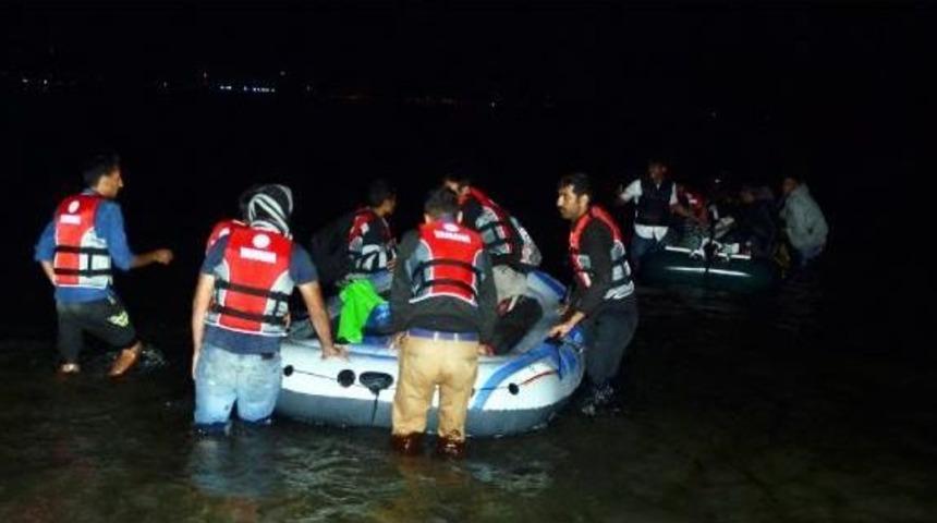 Plaj Botlarıyla Umuda Yolculuk