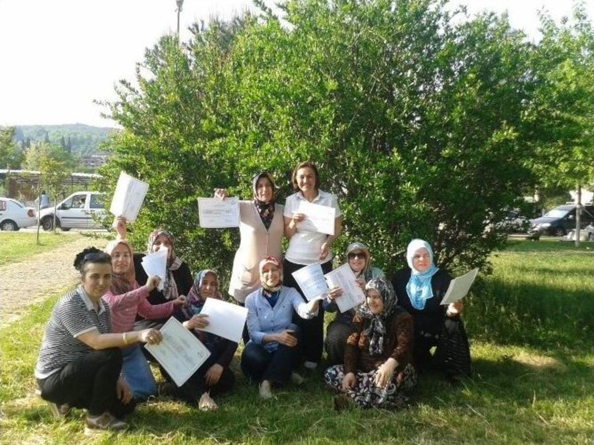 Erenlerli Kursiyerler Yılsonu Pikniğinde Buluştu