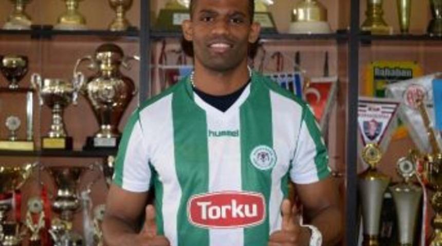 Torku Konyaspor&rsquo;a Portekizli Stoper