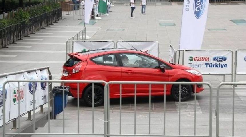 (&ouml;zel Haber) Hız Tutkunlarından Mini Şov