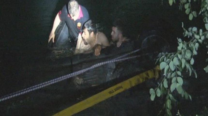 Mezuniyet Kutlamasından D&ouml;nerken G&ouml;le U&ccedil;tular