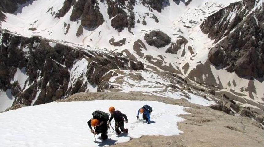 G&uuml;dat&rsquo;tan Aladağlar&rsquo;a Başarılı Tırmanış