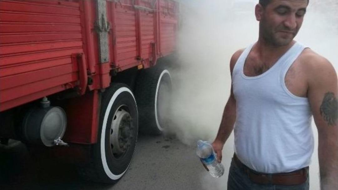 Antalya&rsquo;da Seyir Halindeki Kamyonda &Ccedil;ıkan Yangın Korkuttu